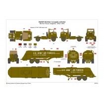 USAAF Bomber Re-supply Set. Autocar U-7144-T 4X4 tractor unit and F-1 fuel trailer. B-17 not included. 1/72 
