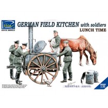 German Field Kitchen with Solider (cook + 3 German soldiers + food containers)   1/35