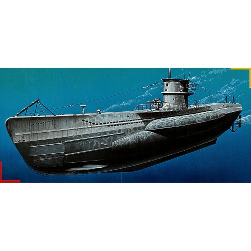 Type XXI U-Boat U-2540 With interior detail. 1/144