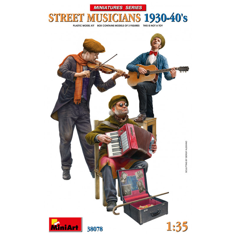 STREET MUSICIANS 1930-40’s