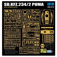 Sd.Kfz. 234/2 PUMA with engine parts